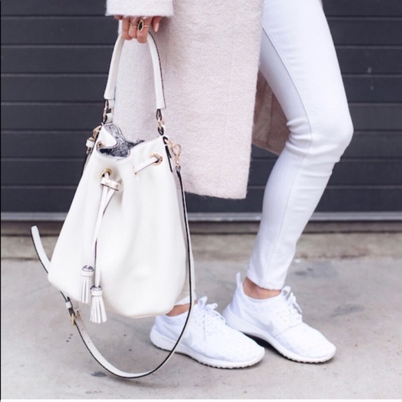 NWT Nike Juvenate w/ White WMNS💥 - Picture 7 of 8